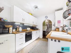 Kitchen- click for photo gallery